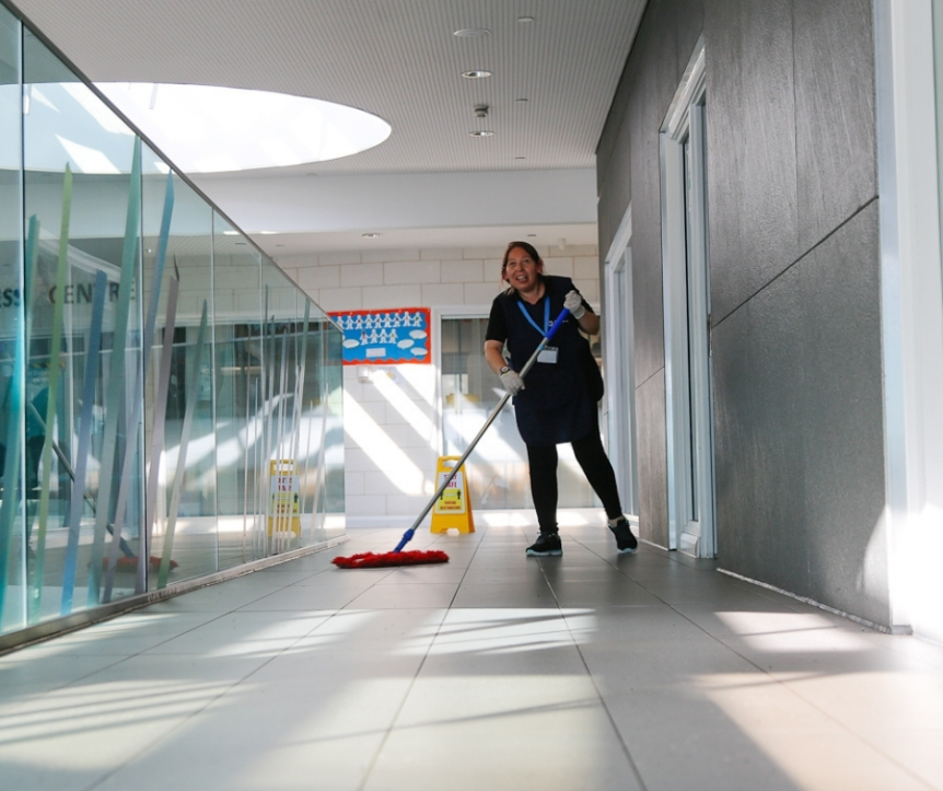 The Role of Commercial Cleaning in Hybrid Work Success